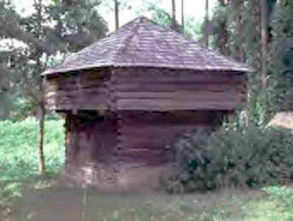 Fort Marr blockhouse in Benton, TN